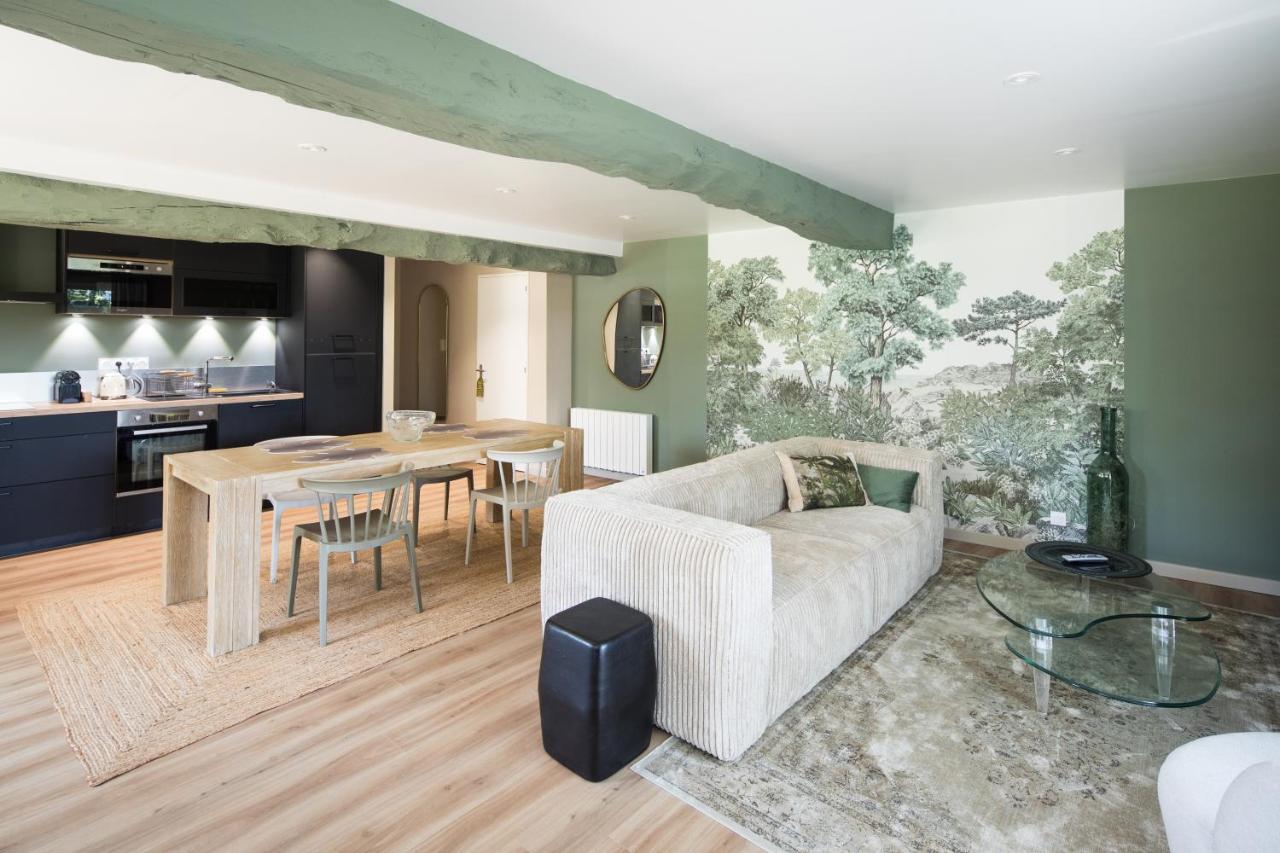 Manoir Du Vau D Arz Gites Et Chambres D Hotes Avec Piscine Malansac Bagian luar foto